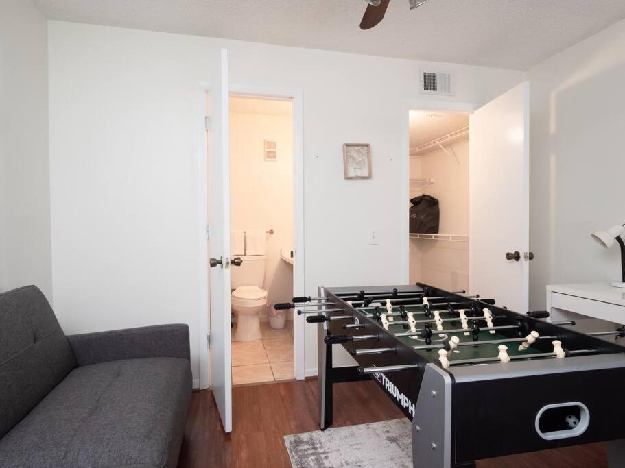 Spacious Condo Mins To Shands, University, & Downtown! Гейнсвил Екстериор снимка
