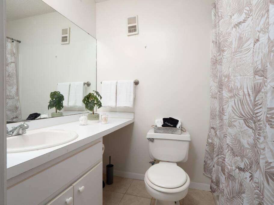 Spacious Condo Mins To Shands, University, & Downtown! Гейнсвил Екстериор снимка